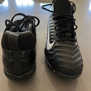 Nike Mens Alpha Menace 2 Shark WIDE Football Cleat. Size 19.5 Wide